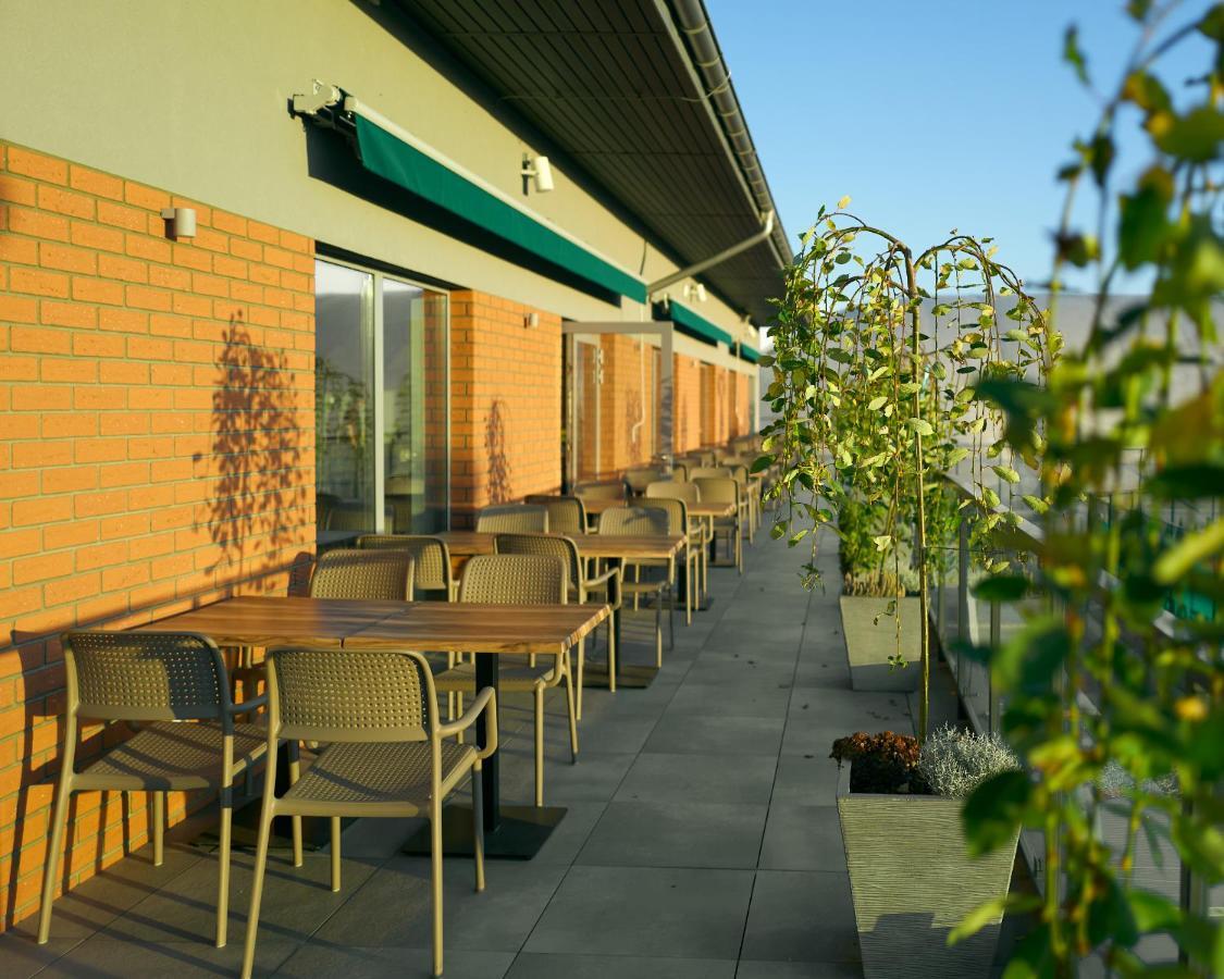 Tennis & Country Club Hotel Giebultow  外观 照片