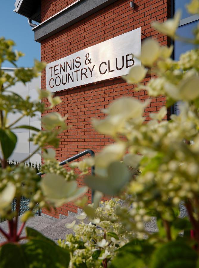 Tennis & Country Club Hotel Giebultow  外观 照片